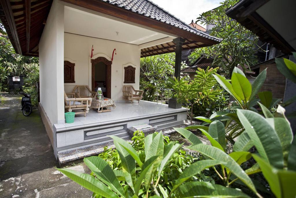 Koming House Ubud Buitenkant foto