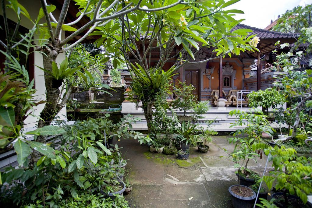 Koming House Ubud Buitenkant foto