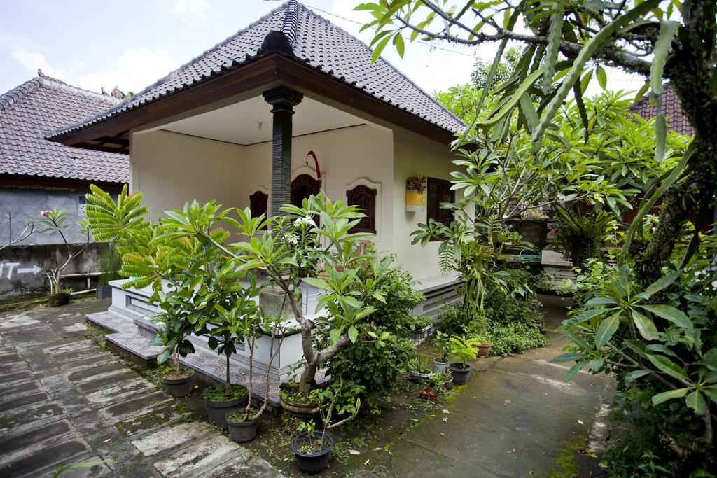 Koming House Ubud Buitenkant foto