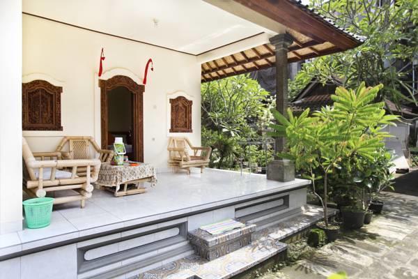 Koming House Ubud Buitenkant foto